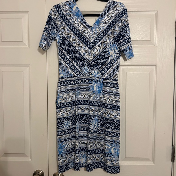 J. McLaughlin Blue and White Catalina Dress Size M Sun Geometric Knee Length - Picture 3 of 6